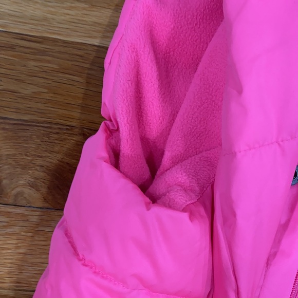 Old Navy Pink Puffer Vest - Picture 4 of 6